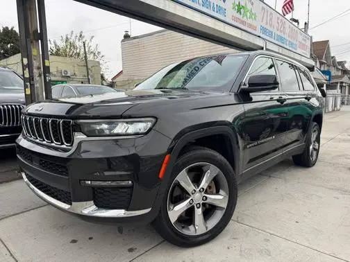 2022 Jeep Grand Cherokee L Limited 4WD photo