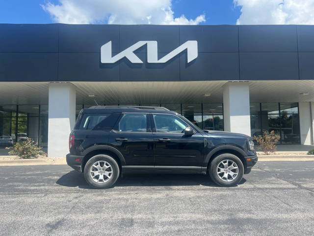 2022 Ford Bronco Sport Base 4WD photo