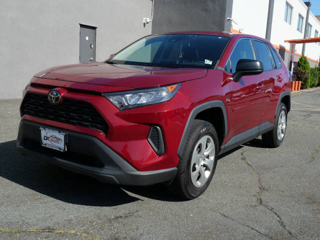2022 Toyota RAV4 LE AWD photo