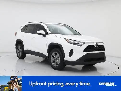2022 Toyota RAV4 XLE FWD photo