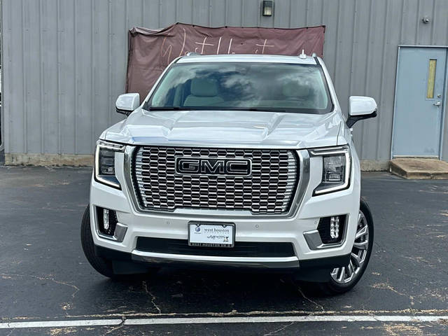 2022 GMC Yukon Denali RWD photo