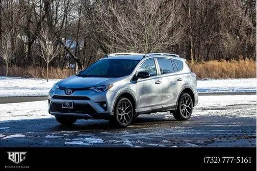 2016 Toyota RAV4 SE FWD photo