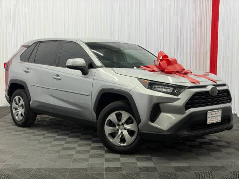 2022 Toyota RAV4 LE AWD photo