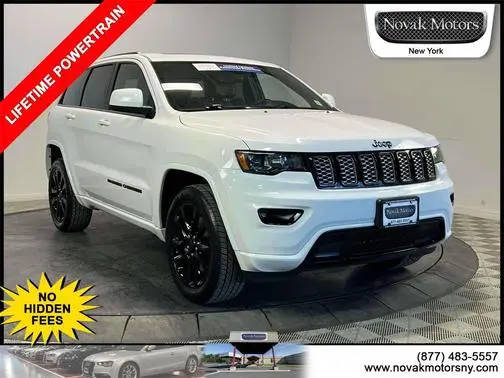 2022 Jeep Grand Cherokee Laredo X 4WD photo