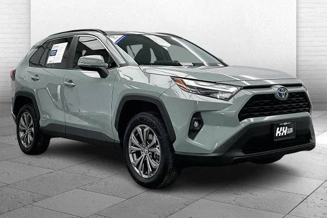2022 Toyota RAV4 Hybrid XLE Premium AWD photo