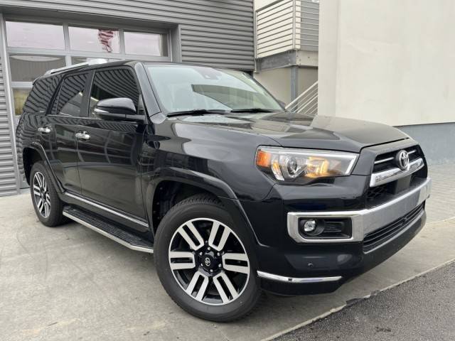 2022 Toyota 4Runner Limited 4WD photo