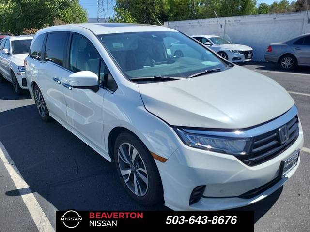 2022 Honda Odyssey Touring FWD photo