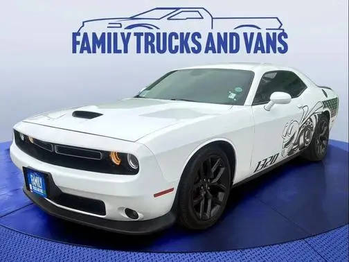 2022 Dodge Challenger GT RWD photo