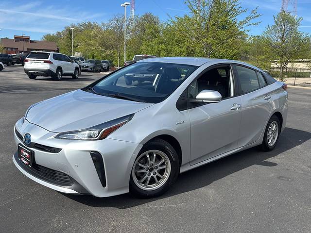 2022 Toyota Prius LE FWD photo