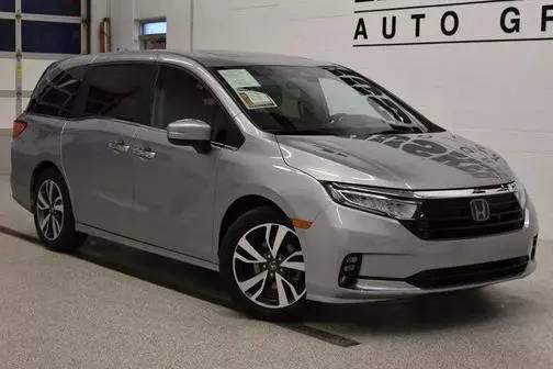 2022 Honda Odyssey Touring FWD photo