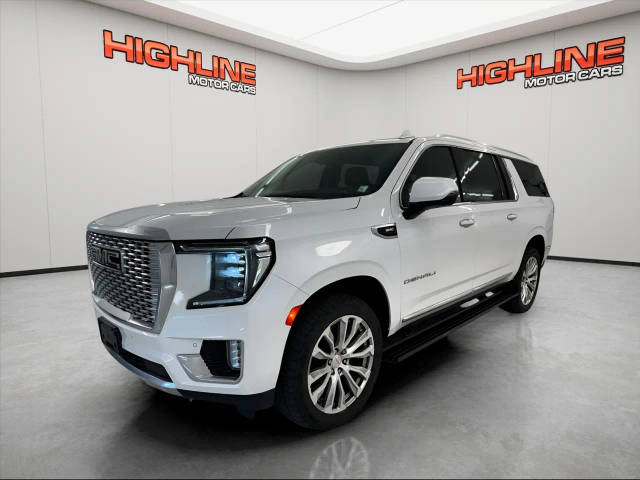2022 GMC Yukon XL Denali 4WD photo