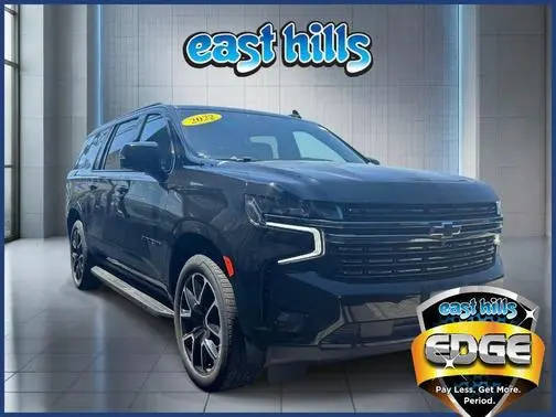 2022 Chevrolet Suburban RST 4WD photo