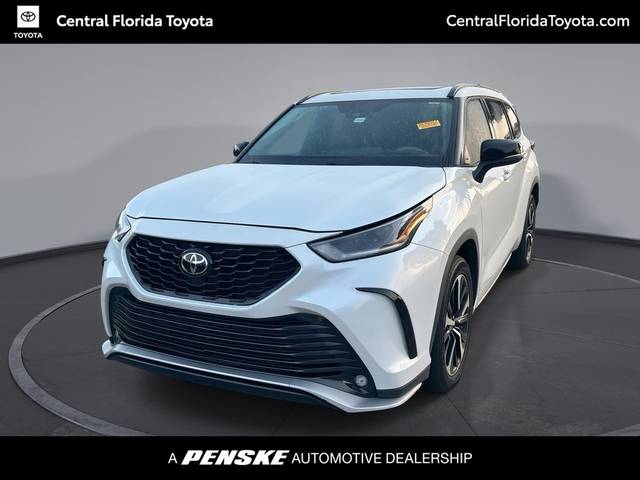 2022 Toyota Highlander XSE FWD photo