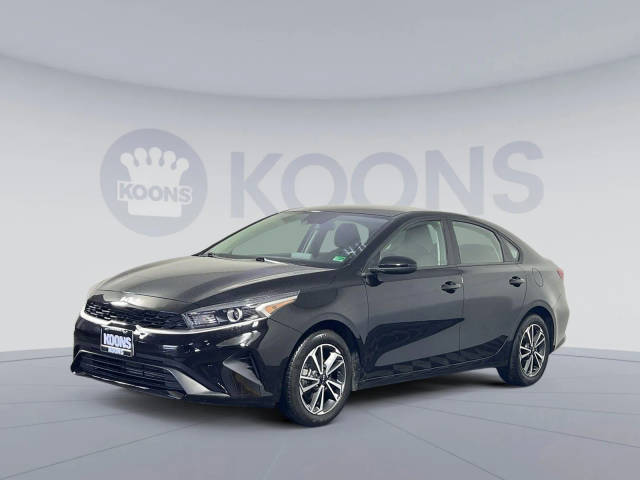2022 Kia Forte LXS FWD photo