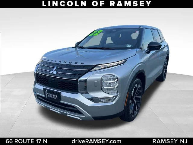 2022 Mitsubishi Outlander SE 4WD photo
