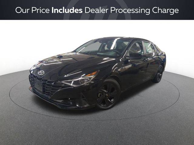 2022 Hyundai Elantra SEL FWD photo
