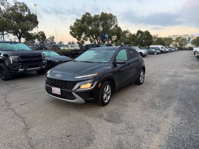 2022 Hyundai Kona SEL FWD photo