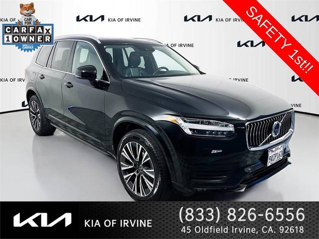 2022 Volvo XC90 Momentum AWD photo