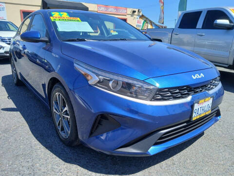 2022 Kia Forte LXS FWD photo