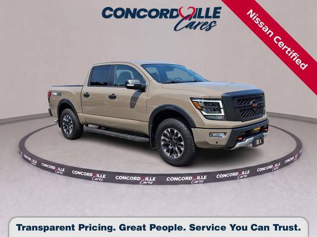 2022 Nissan Titan PRO-4X 4WD photo