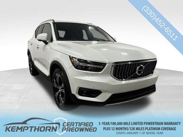 2022 Volvo XC40 Inscription AWD photo