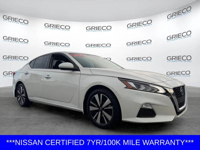 2022 Nissan Altima 2.5 SV FWD photo