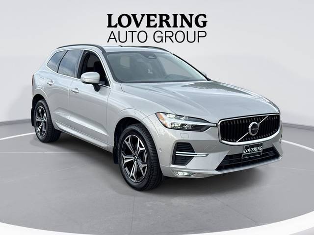 2022 Volvo XC60 Momentum AWD photo