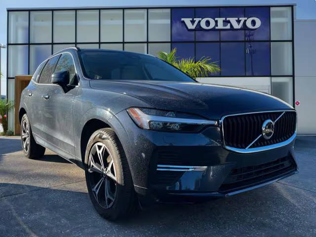 2022 Volvo XC60 Momentum AWD photo