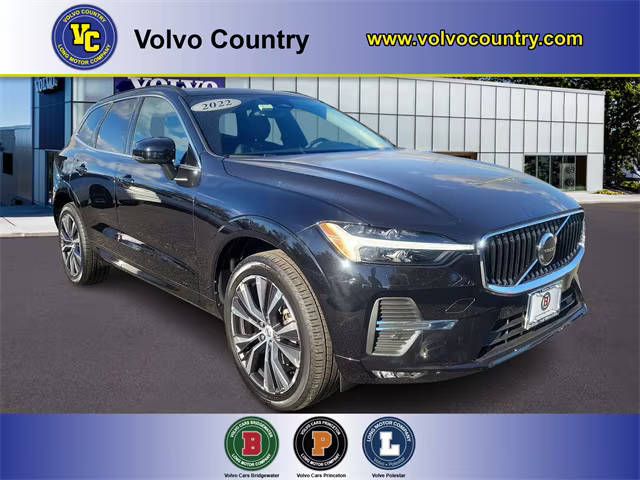 2022 Volvo XC60 Momentum AWD photo