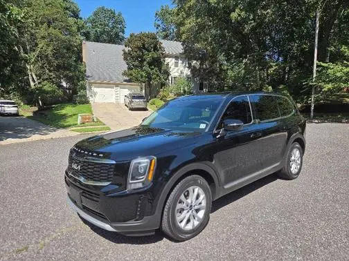 2022 Kia Telluride LX AWD photo