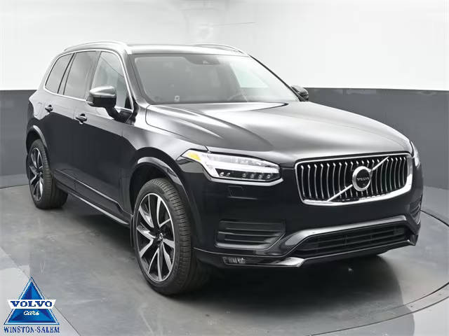 2022 Volvo XC90 Momentum AWD photo