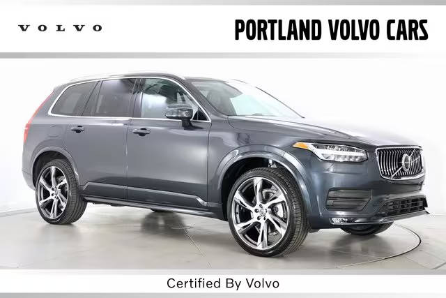 2022 Volvo XC90 Momentum AWD photo