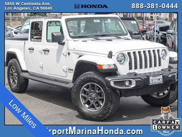 2022 Jeep Gladiator Overland 4WD photo