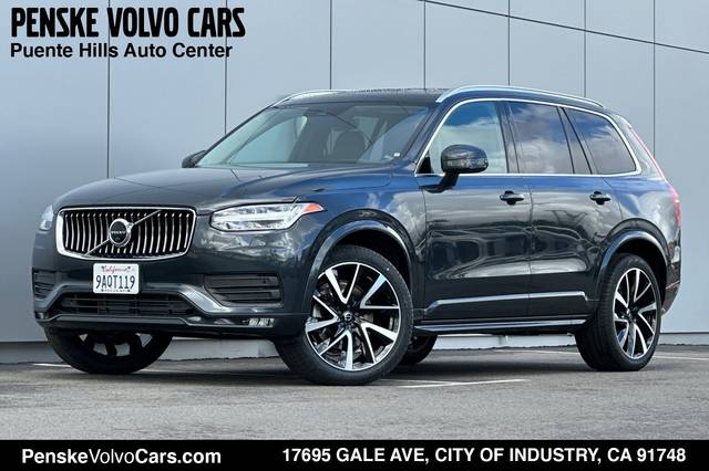 2022 Volvo XC90 Momentum AWD photo