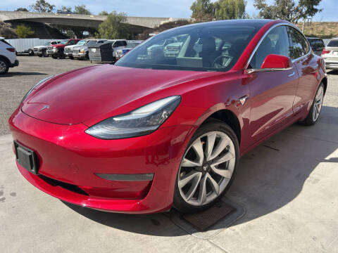 2019 Tesla Model 3 Long Range RWD photo