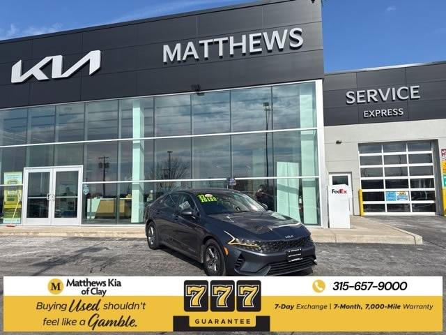 2022 Kia K5 LXS FWD photo