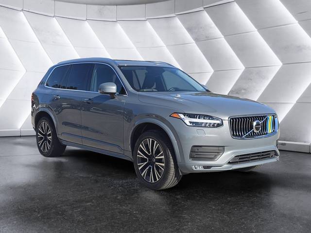 2022 Volvo XC90 Momentum FWD photo