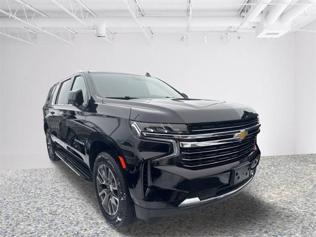 2022 Chevrolet Suburban LT 4WD photo