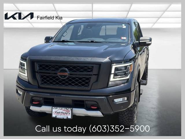 2022 Nissan Titan PRO-4X 4WD photo