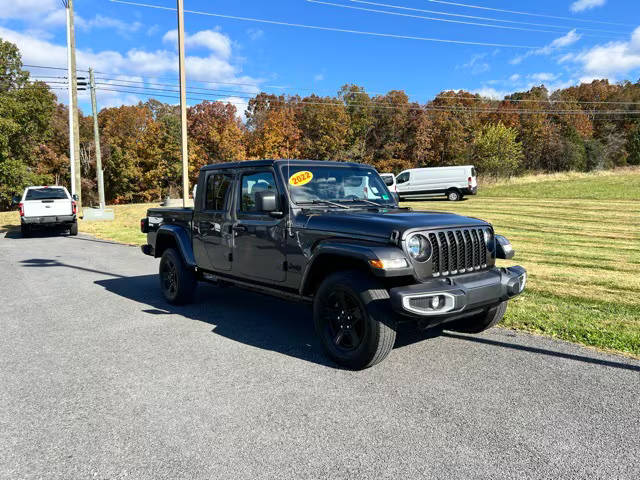 2022 Jeep Gladiator Sport S 4WD photo