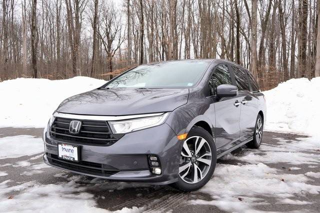 2022 Honda Odyssey Touring FWD photo