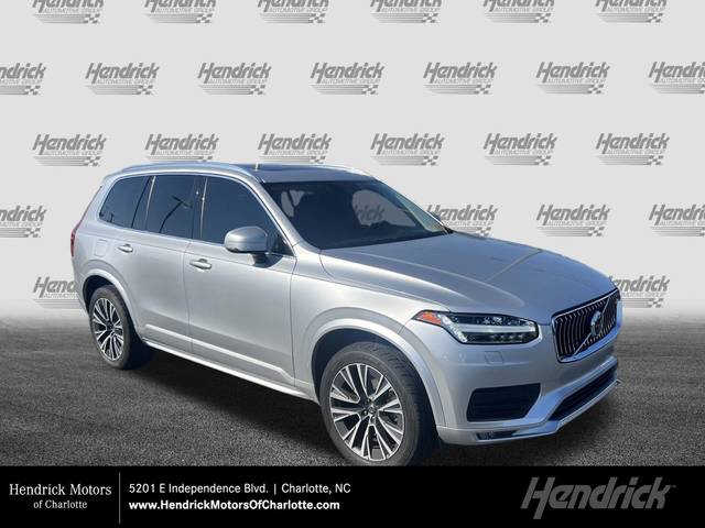 2022 Volvo XC90 Momentum FWD photo