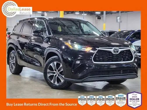 2022 Toyota Highlander XLE AWD photo