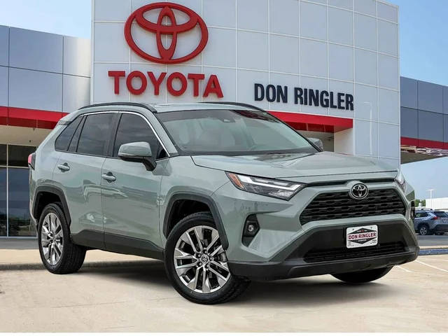 2022 Toyota RAV4 XLE Premium FWD photo