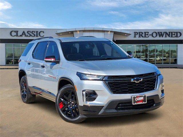 2022 Chevrolet Traverse Premier FWD photo