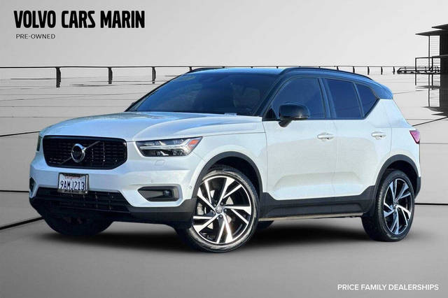 2022 Volvo XC40 R-Design AWD photo