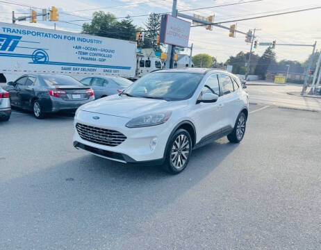 2020 Ford Escape Titanium AWD photo