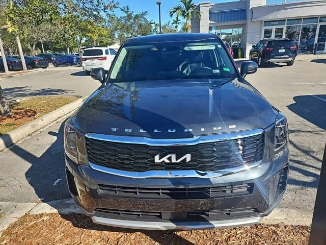 2022 Kia Telluride LX FWD photo