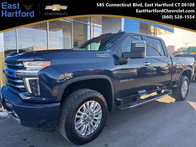 2022 Chevrolet Silverado 3500HD High Country 4WD photo