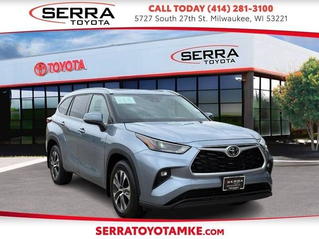 2022 Toyota Highlander XLE AWD photo